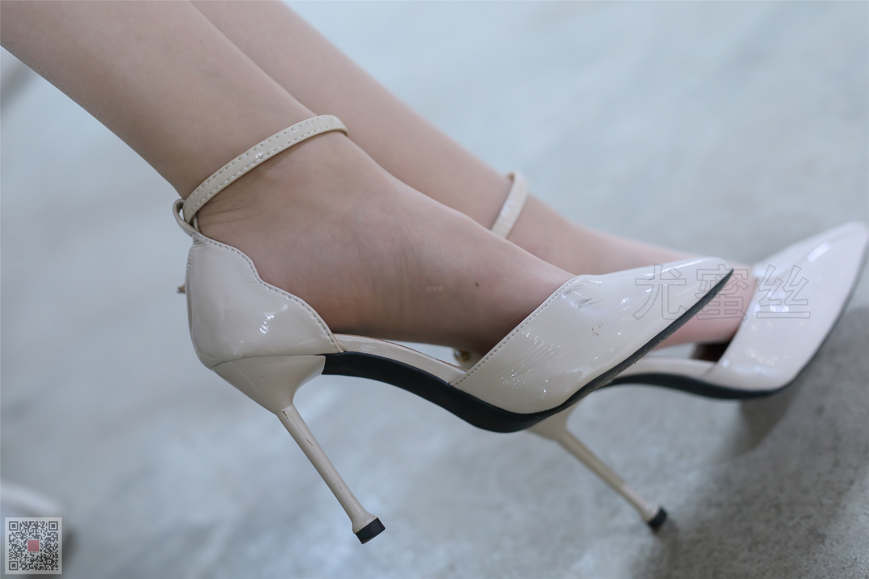 尤蜜丝 穿搭写真 NO.020